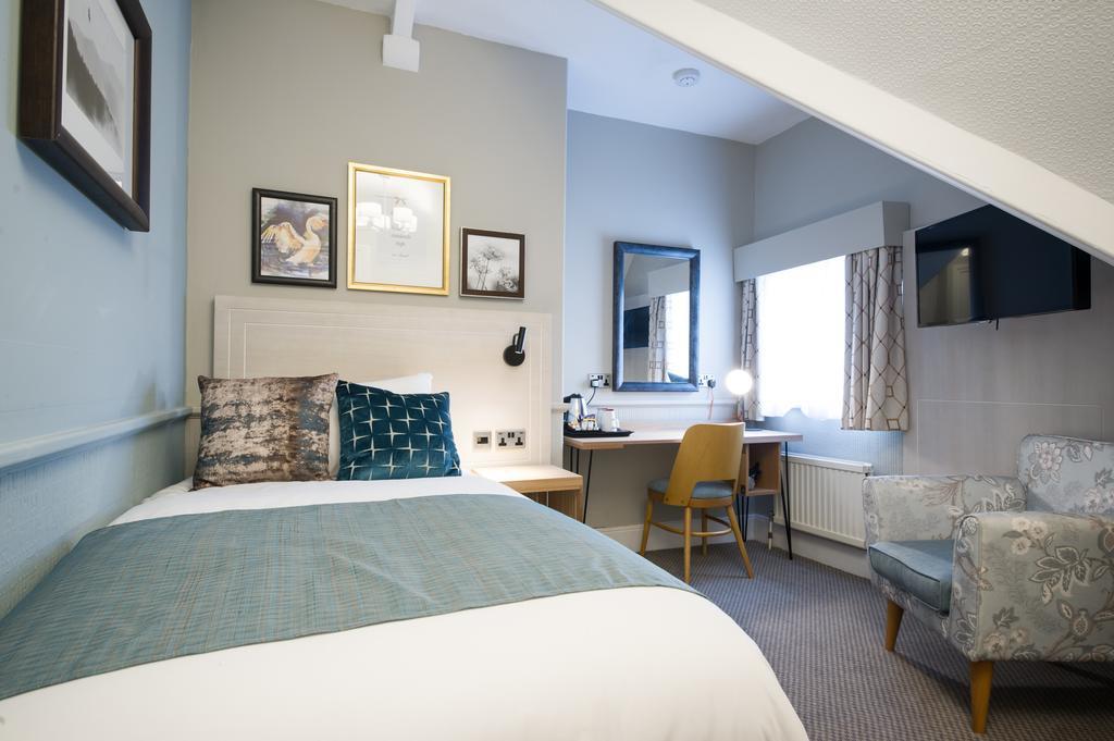 The Swan Inn By Innkeeper'S Collection Хорнинг Экстерьер фото